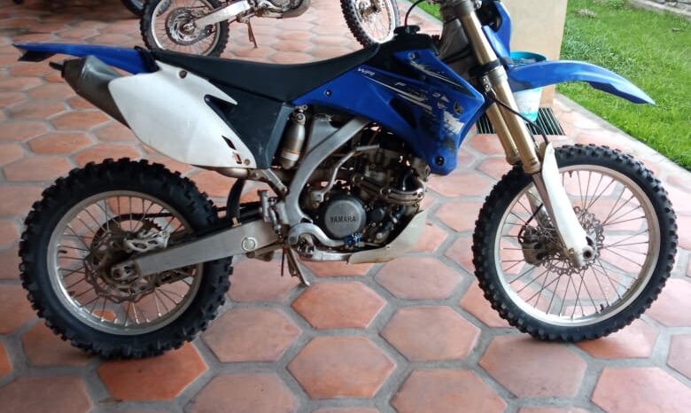 
								2012  Enduro Yamaha 250cc 4T full									