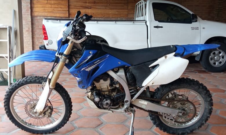 
								2012  Enduro Yamaha 250cc 4T full									